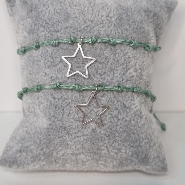 pulsera-verde-estrellas-plata-nuvols-de-regals