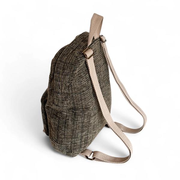 mochila-bolsillo-musa-delamur-nuvols-de-regals-1