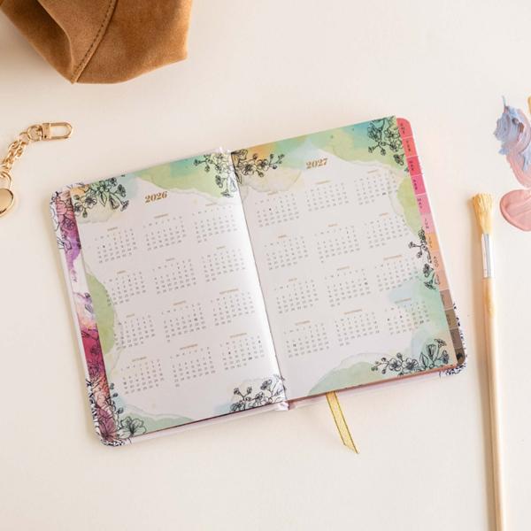 agenda-anual-bolsillo-2026-la-vecina-rubia (3) agenda-anual-bolsillo-2026-la-vecina-rubia-3