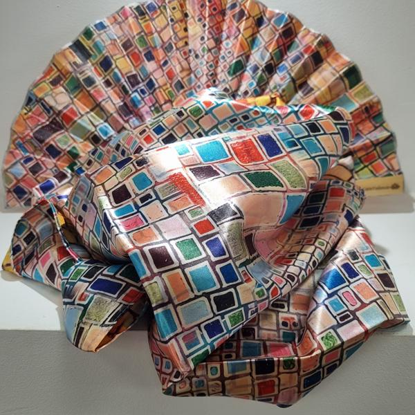 set-abanico-foulard-seda-cubisme-nuvols-de-regals-3