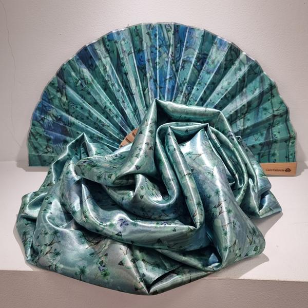 set-abanico-foulard-seda-verdil-nuvols-de-regals-4