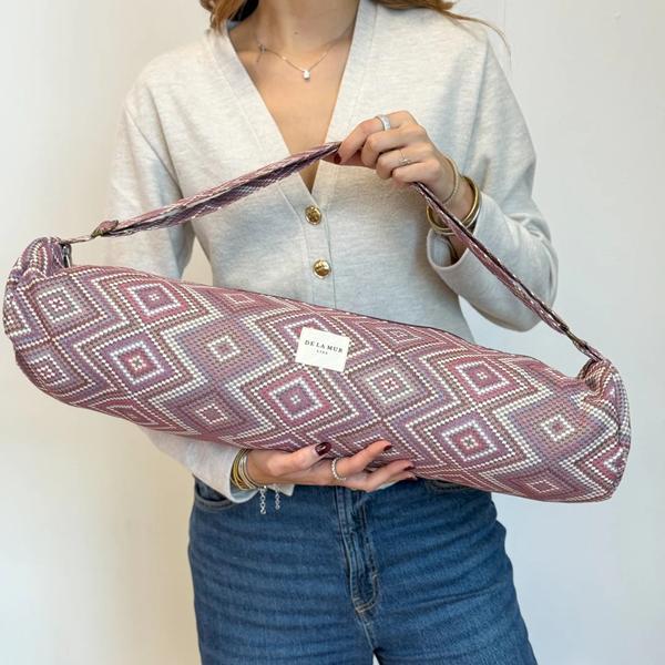 vista general Bolsa para esterilla de yoga. Modelo Nana. De La Mur