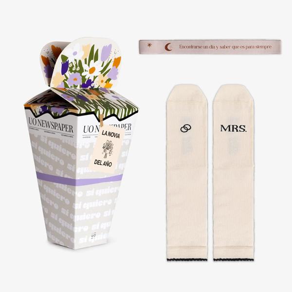 kit ramo novia original con calcetines Mrs y cinta para ramo