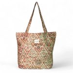 Bolsa Grande Irma De La Mur con estampado floral y asas largas para el hombro.