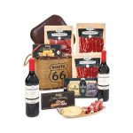 Cesta de Navidad original con jamón ibérico queso Rioja y turrones